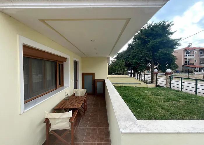 Дом отдыха Joanna's House Неа-Перамос